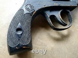 1910-20s FOLK ART CARVED SMITH & WESSON PISTOL DISPLAY PIECE TRADE SIGN