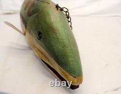 32 Folk Art CARVED FISH Fishing Store Sign LIVE BAIT Advertising Collectible