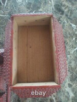 ANTIQUE TRAMP ART BOX FOLK ART STUNNING HEAVILY CARVED Soldiers