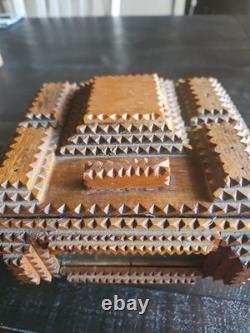 ANTIQUE Tramp Art Folk Art Box Pyramidal Chip Carved Footed Keepsake C. 1900