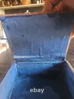 ANTIQUE Tramp Art Folk Art Box Pyramidal Chip Carved Footed Keepsake C. 1900