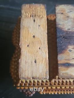 ANTIQUE Tramp Art Folk Art Box Pyramidal Chip Carved Footed Keepsake C. 1900