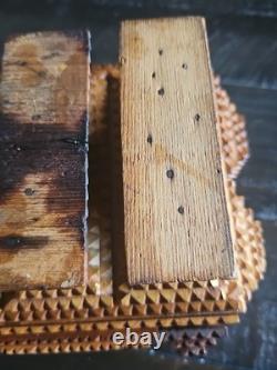 ANTIQUE Tramp Art Folk Art Box Pyramidal Chip Carved Footed Keepsake C. 1900 ANTIQUE Tramp Art Folk Art Box Pyramidal Chip Carved Footed Keepsake C. 1900