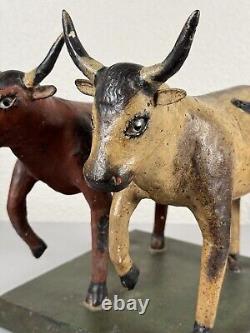 Antique 19th Century Folk Art Carved Wood Painted Cows Bulls Sculpture Americana