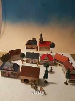 Antique German Wooden Putz Village SceneErzgebirge 10 Houses w. Accessories
