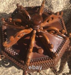 Antique TRAMP ART OCTAGONAL BOX Carved Folk Art Flowers & Drawer Chardon Oh'32