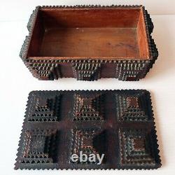 Antique Tramp Art Folk Art Chip-carved Covered Box