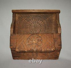 Antique Vtg 19th C 1800s Folk Art Chip Carved Wall box Great Untouched Surface