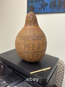 Antique large 12.5 inch Hand carved gourd Peru peruvian story teller folk art