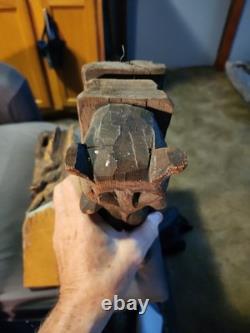 Carved Wood Corbel Indian Mughal Folk Art Architectural Gothic Early Pair 17