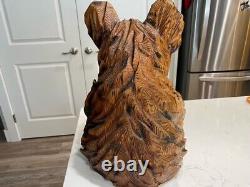 Chainsaw Art Carved Wood Bear Sitting 15x 10x 10