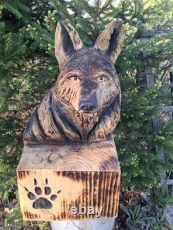 Chainsaw Carved Coyote Wolf Bust Wood Carving Rustic Art Sculpture Statue Dog