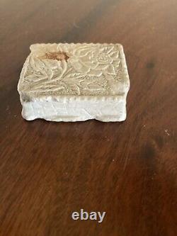 FINE MINIATURE AMERICAN FOLK ART Carved STONE BOOK COUNTRY PRIMITIVE