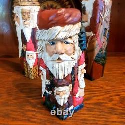 Folk Art CARVED SANTAS SET OF SIX BY ARTIST DONIS MITCHELL SIGNE DATED 90'S