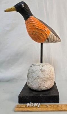 Folk-Art Hand Carved Wood ROBIN by Wayne Baker on Carved Old Buoy 9 1/2 EXCLT