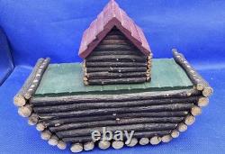 Folk Art Hand Made Vtg Log Noah's Ark & 10 Hand Carved & Painted Animals