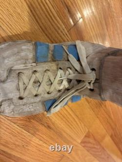 Hand-Carved Folk Art Wood Footstool w SNEAKER SHOE STOOL AGE UNKNOWN WOW