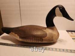 Joey Jobes Canada Goose Decoy 23 Hand Carved Chesapeake Bay Folk Art HDG