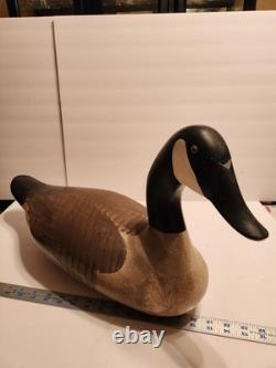 Joey Jobes Canada Goose Decoy 23 Hand Carved Chesapeake Bay Folk Art HDG