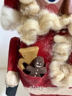 Mary Myers Hand Carved Santa Nutcracker Folk Art Signed #86 Made in 2000