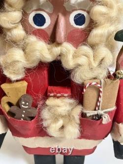 Mary Myers Hand Carved Santa Nutcracker Folk Art Signed #86 Made in 2000