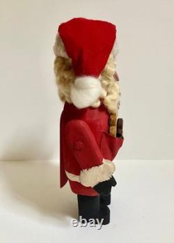 Mary Myers Hand Carved Santa Nutcracker Folk Art Signed #86 Made in 2000