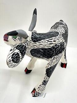 Mexican Wood Alebrije, Oaxacan Hand-Carved & Painted Cow 10x8 Signed