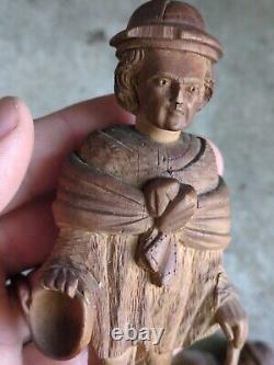 Pair Of Antique Peruvian Wooden Folk Art Statues Carved Figurines withPatina 1920s