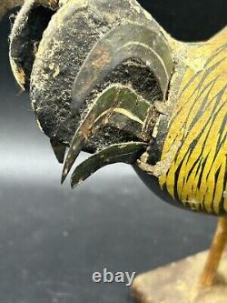 Primitive Antique Folk Art Wooden Carved Rooster Chicken Tin Tail Feathers 8