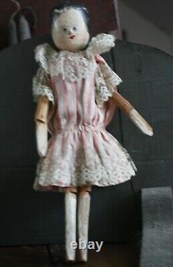 Rare 1800 American Folk Art Penny Doll, Carved Wood, Painted Face Original Smock