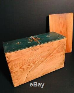 Super Pa Folk Art Painted Wood Sliding LID Candle Box, D. 1830, Teal Blue, Excellent