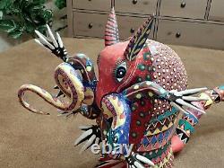 VINTAGE OAXACAN ALEBRIJE ARMADILLO with LIZARD WOOD CARVING MEXICAN FOLK ART