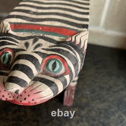 VTG Carved Folk Art Leopard Cat Hand Painted Bench Wood Table Plant Stand