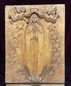 VTG. Hand Carved Wood Folk Art Primitive Wall Sculpture