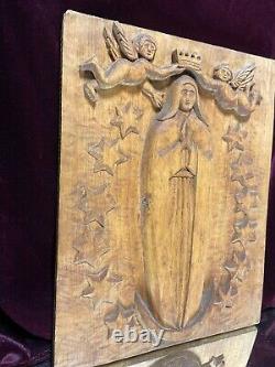 VTG. Hand Carved Wood Folk Art Primitive Wall Sculpture