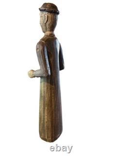 VTG folk wood carved man. Signed By Acclaimed Artist & Woodcarver Bill G. Brady