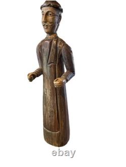 VTG folk wood carved man. Signed By Acclaimed Artist & Woodcarver Bill G. Brady