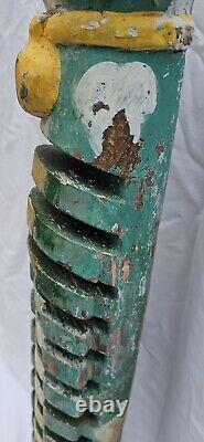 Vintage 32 Folk Art Wood Carved OOAK Handmade Lizard Gecko Frog Totem CD Holder