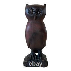 Vintage Americana Hand Carved Wooden Folk Art Owl Decorative Statue