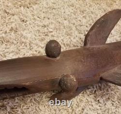 Vintage Balinese Folk Art Carved Wood (Komodo) Dragon Sculpture 29 L x 14T