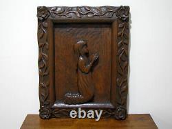 Vintage CARVED WOOD FOLK ART PLAQUE LITTLE GIRL PRAYING