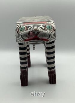 Vintage Carved Hand Painted Indonesian Folk Art Leopard Cat Plant Stand 15x8x4.5