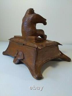 Vintage Folk Art Hand Carved Wooden Box. Bear. Northwoods decor