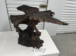 Vintage Hand Carved Folk Art Eagle Sculpture 18,5 L, 28 W And 17 H