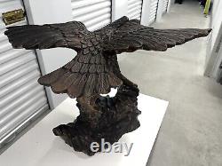 Vintage Hand Carved Folk Art Eagle Sculpture 18,5 L, 28 W And 17 H