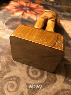 Vintage Hand Carved Folk Art Violinist/Fiddler Sculpture (GREAT CONDITION)