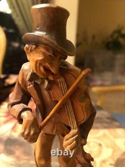 Vintage Hand Carved Folk Art Violinist/Fiddler Sculpture (GREAT CONDITION)