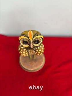 Vintage Hand-Carved Mexican Art Owl, Hand Painted Wood Sculpture Lovely piece