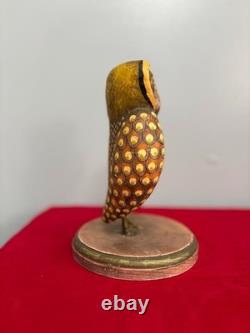 Vintage Hand-Carved Mexican Art Owl, Hand Painted Wood Sculpture Lovely piece