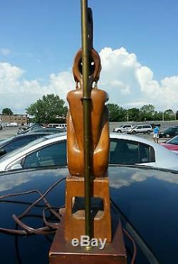 Vintage Mid-century Modern Modernism Folk Art Wood Carving Lamp Light Decorate